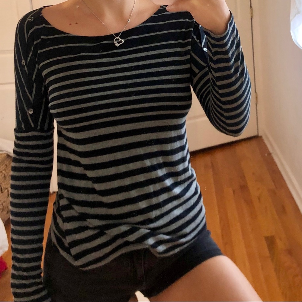 black & gray striped thin long sleeve✨